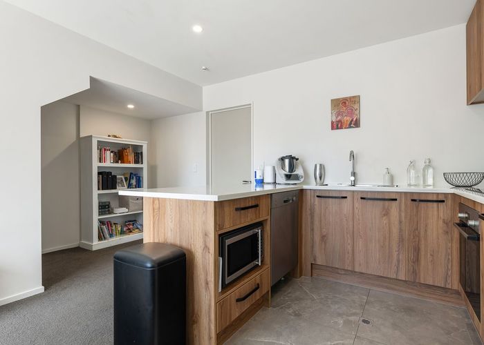  at 1/296 Hereford Street, Christchurch Central, Christchurch