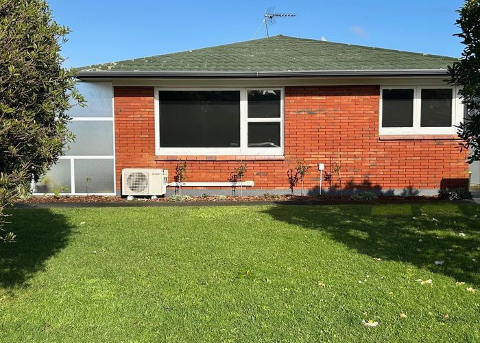  at 2/4 Marriott road, Pakuranga Heights, Manukau City, Auckland
