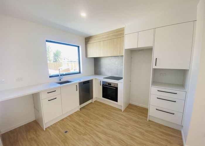  at 4/304 Waterloo Road, Hornby, Christchurch