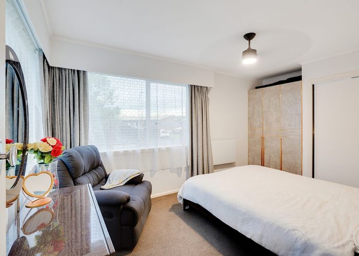  at 2 Margaret Place, Deanwell, Hamilton, Waikato