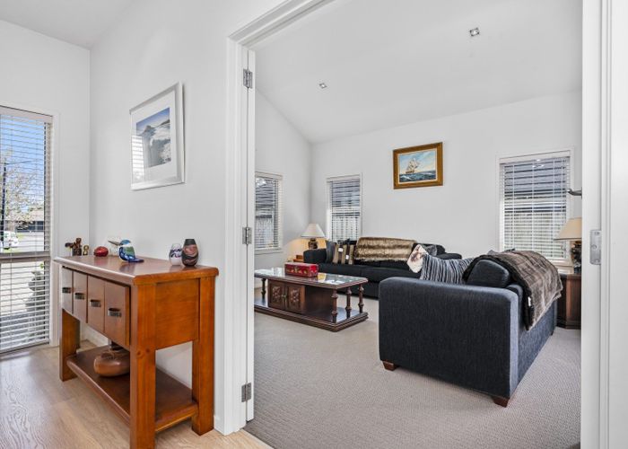  at 10 Waiora Place, Pyes Pa, Tauranga