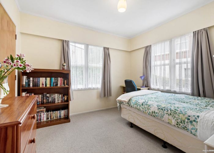  at 3/18 Fowler Street, Northcote, Auckland