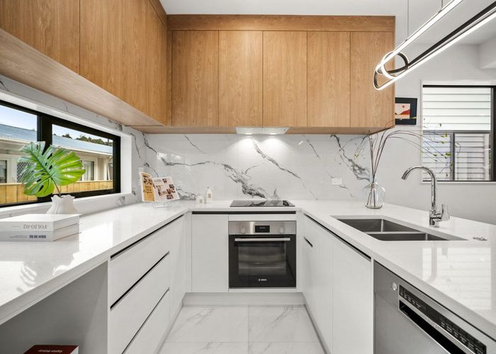  at 21D Hillcrest Avenue, Hillcrest, North Shore City, Auckland