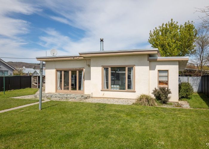  at 36 Killarney Street, Alexandra