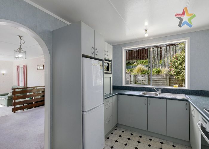  at 15 Mossburn Grove, Kelson, Lower Hutt