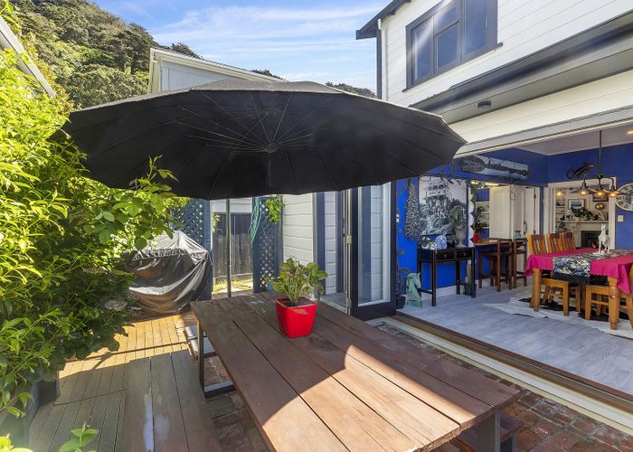  at 13 Park Street, Thorndon, Wellington