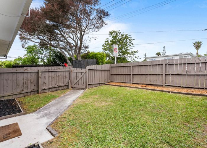  at 2/174 Birkdale Road, Birkdale, North Shore City, Auckland