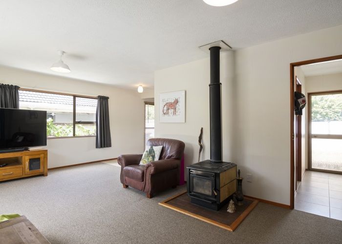  at 2/12 Arapiki Road, Stoke, Nelson