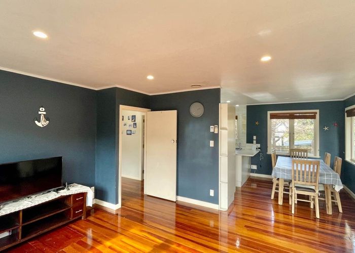  at 2/8 Belmont Terrace, Milford, Auckland