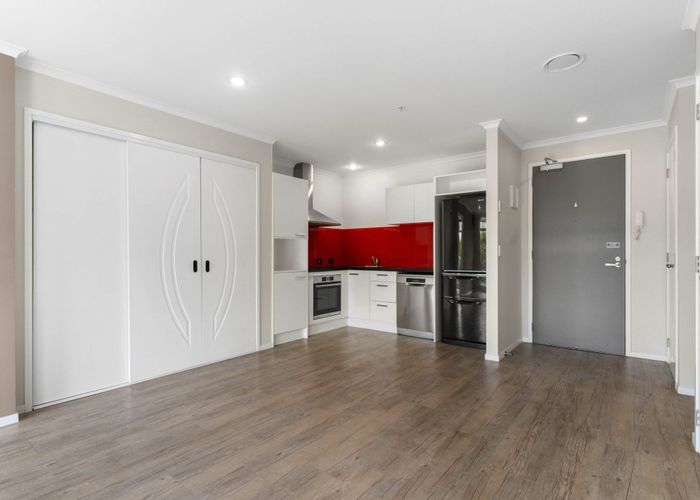  at 105/19 Bute Road, Browns Bay, North Shore City, Auckland