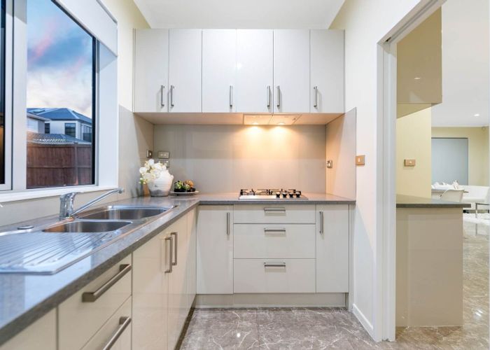  at 16 Hangahai Road, Flat Bush, Manukau City, Auckland