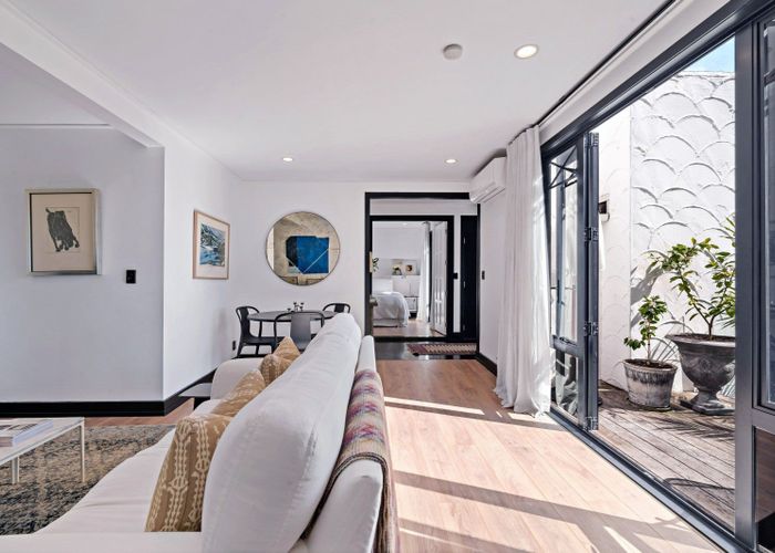  at 1/4 Brighton Road, Parnell, Auckland