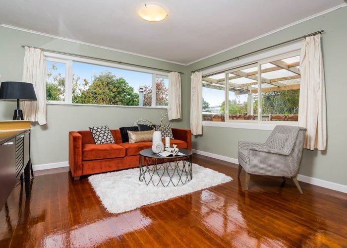 at 109 Beach Haven Road, Beach Haven, Auckland