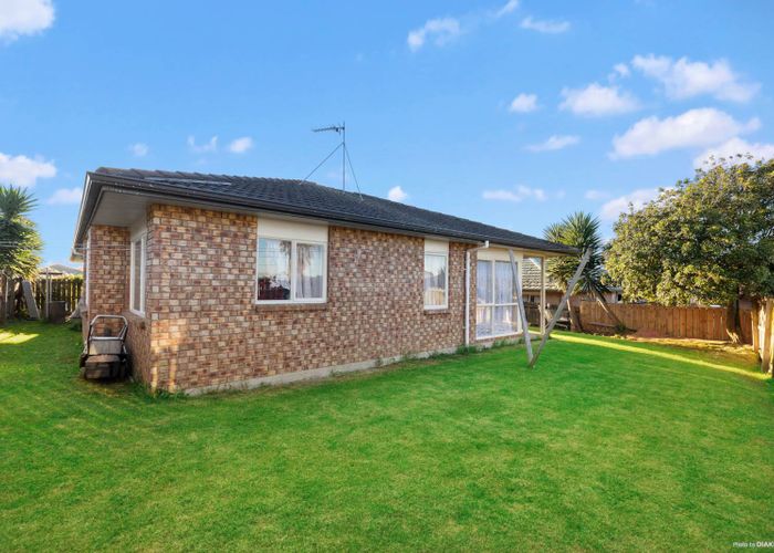  at 24 Naylors Drive, Mangere, Auckland