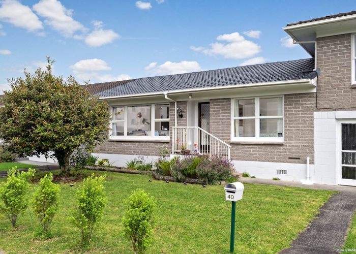  at 2/771 Beach Road, Browns Bay, North Shore City, Auckland
