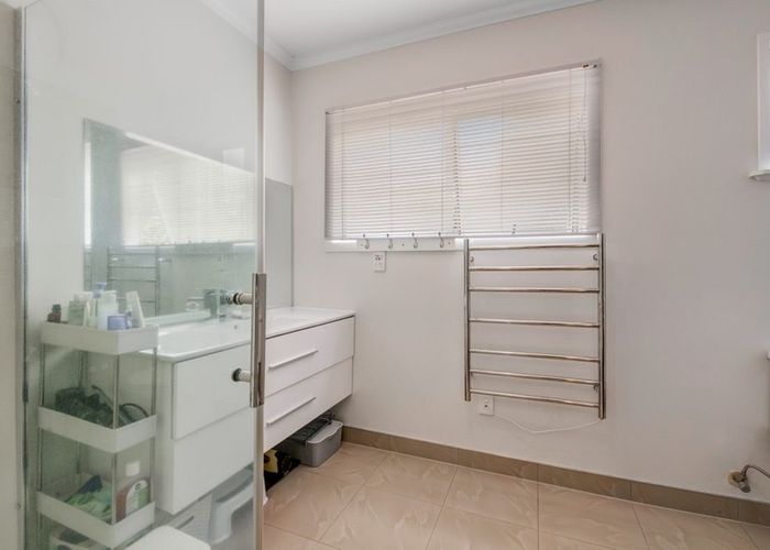  at 9 Bryers Place, Bayview, North Shore City, Auckland