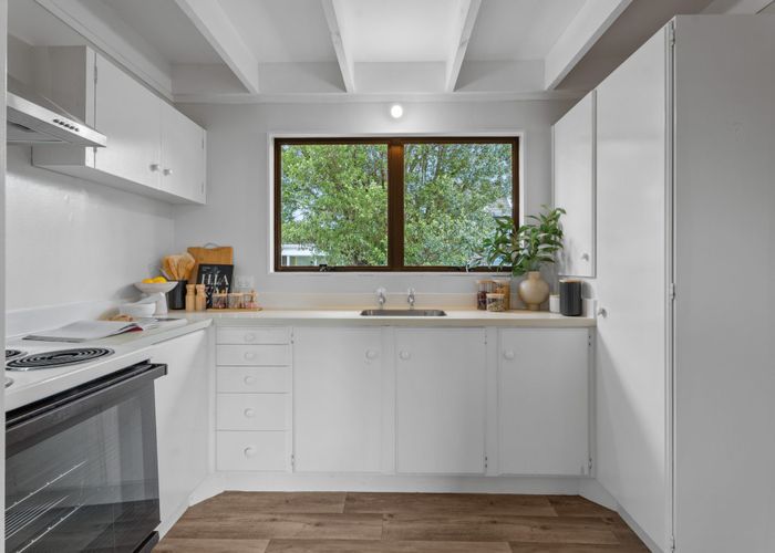  at 2/13 Eden View Road, Sandringham, Auckland City, Auckland