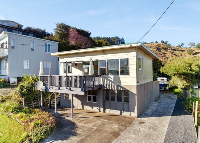 For sale 70 Rapata Road, Oakura Coast, Whangarei, Northland homes.co.nz