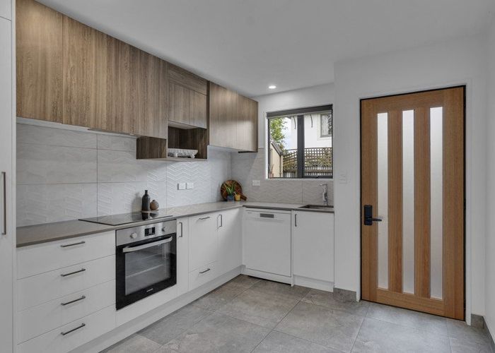  at 4/42 Champion Street, Edgeware, Christchurch City, Canterbury