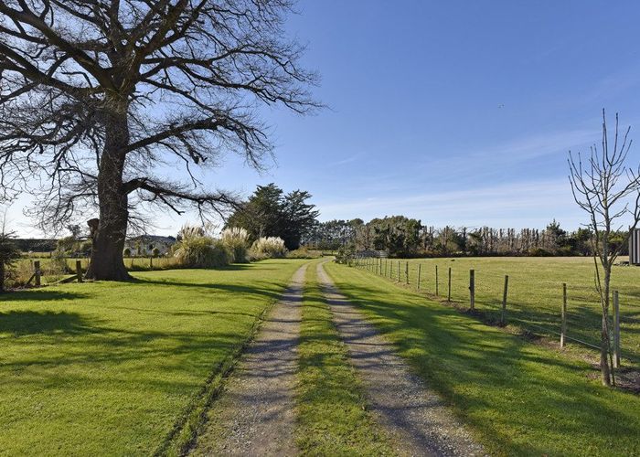  at 85 Curries Road, Christchurch