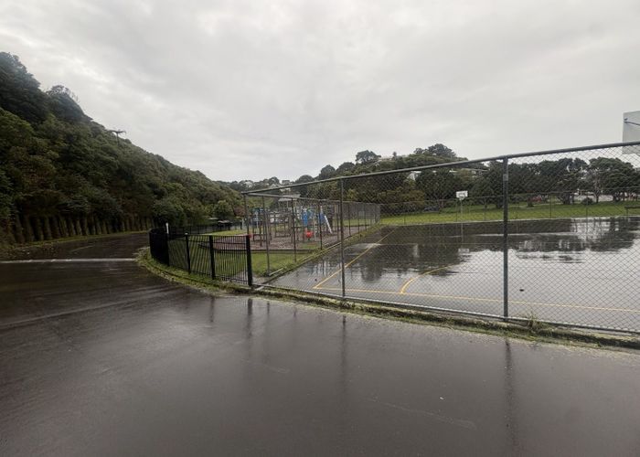  at 2A/66 Albemarle Road, Northland, Wellington, Wellington