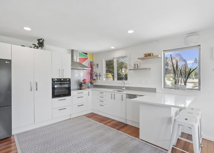  at 57 Kauri Point Road, Laingholm, Waitakere City, Auckland