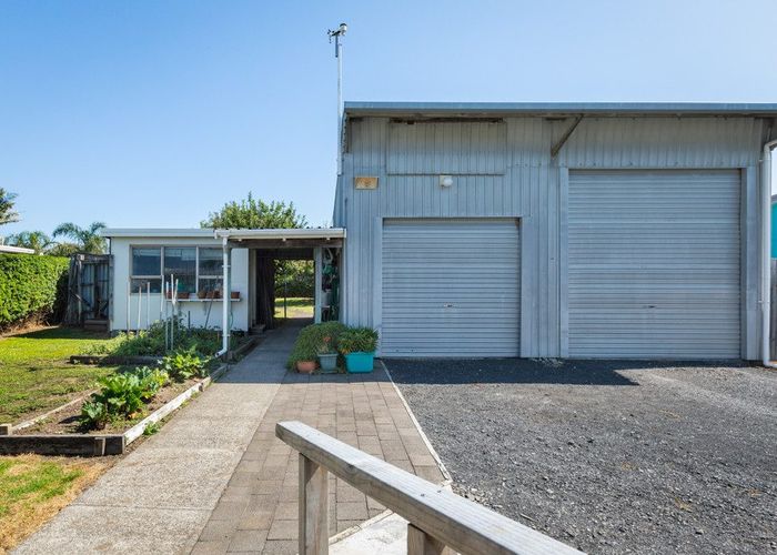  at 29 Roretana Drive, Athenree, Waihi Beach