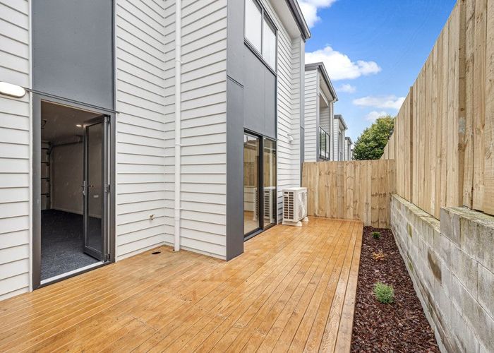 at 5/163 Edmonton Road, Te Atatu South, Waitakere City, Auckland