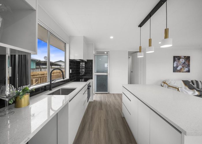  at 1/12 Kennington Drive, Clendon Park, Manukau City, Auckland