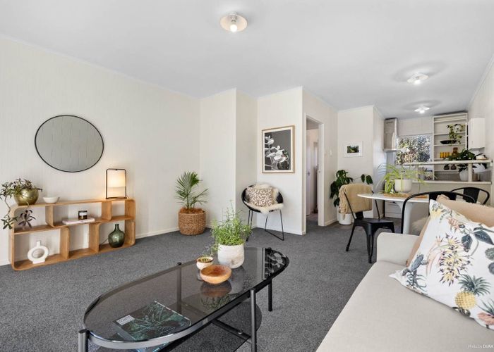  at 4/7 Tawa Road, Onehunga, Auckland