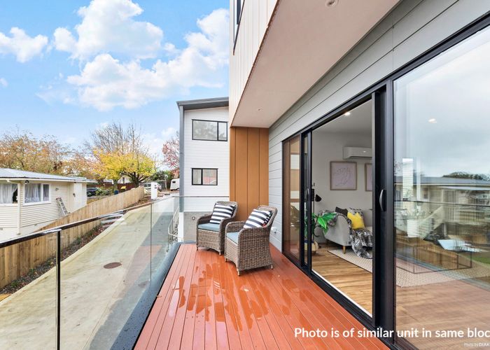  at 6/18 Pine Street, New Lynn, Auckland