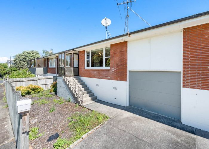  at 2/97 Pah Road, Epsom, Auckland City, Auckland