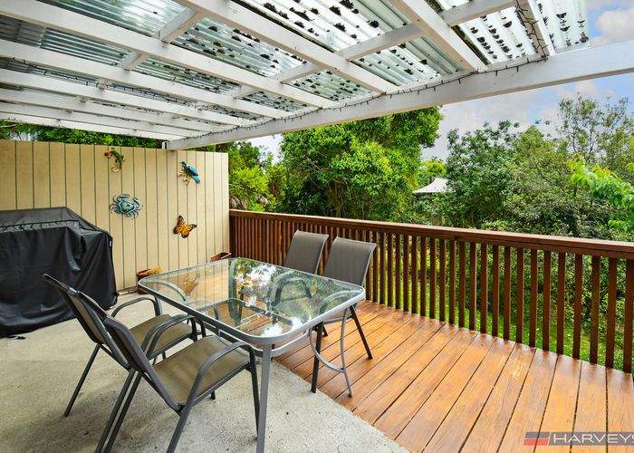  at 32 Grande Vue Road, Hillpark, Auckland