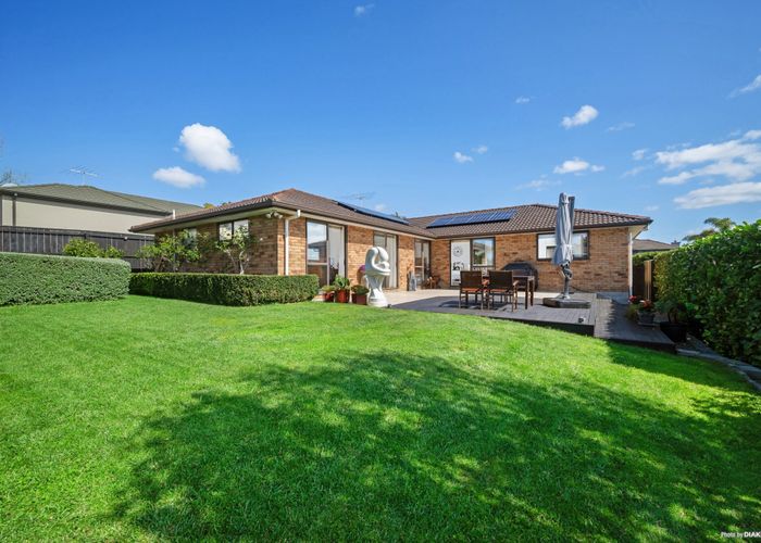  at 12 Henry Partington Place, Greenhithe, Auckland