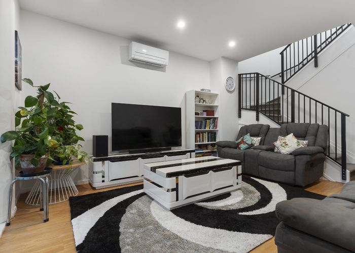  at 3 Serpent Road, Flat Bush, Manukau City, Auckland