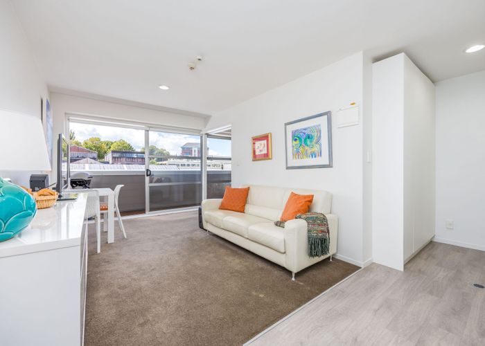  at 27/8 Clayton Street, Newmarket, Auckland