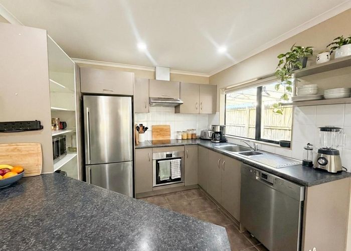  at 23 Jeffs Road, Flat Bush, Auckland