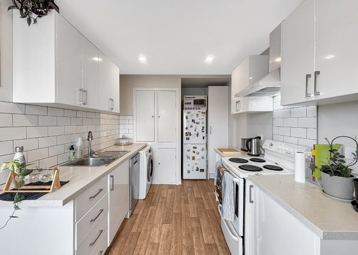  at 49B Pembroke Road, Northland, Wellington, Wellington