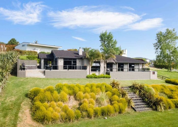  at 14 Regis Lane, Flat Bush, Manukau City, Auckland