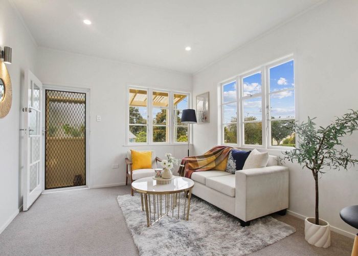  at 1/28 Cadman Avenue, Greenlane, Auckland