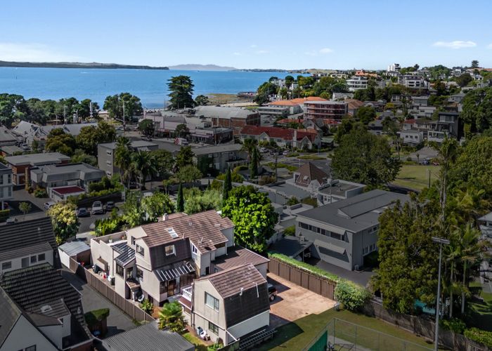  at 15 Marau Crescent, Mission Bay, Auckland City, Auckland
