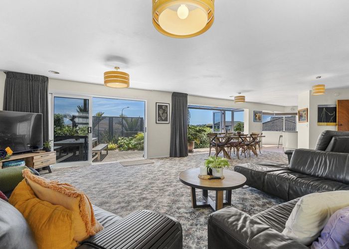  at 8 Chatswood Grove, Fitzroy, New Plymouth, Taranaki