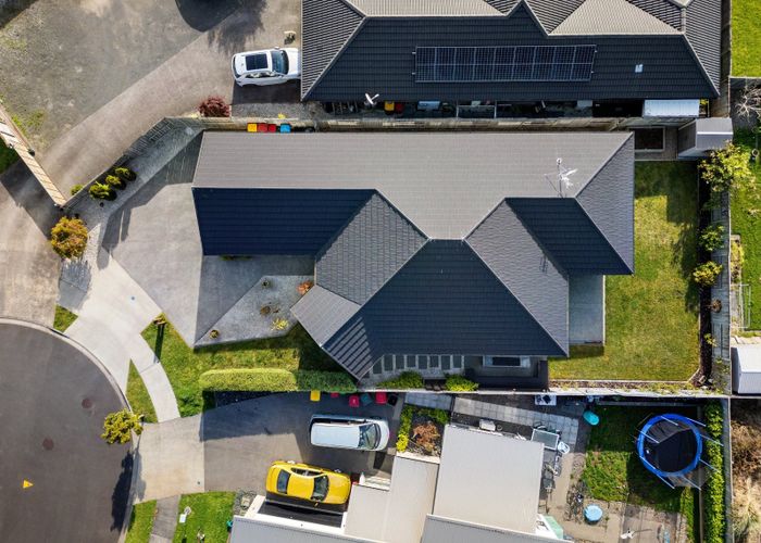  at 18 Teatree Close, Huntington, Hamilton