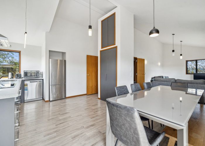  at 2/11 Kereru Street, Two Mile Bay, Taupo