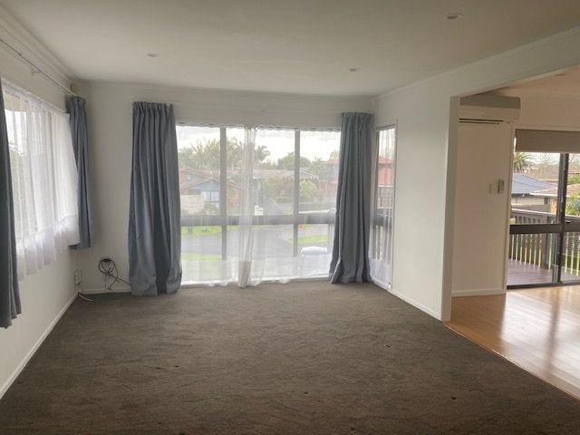  at 3 Elrita Place, Conifer Grove, Takanini
