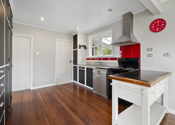  at 15 Rira Street, Marton