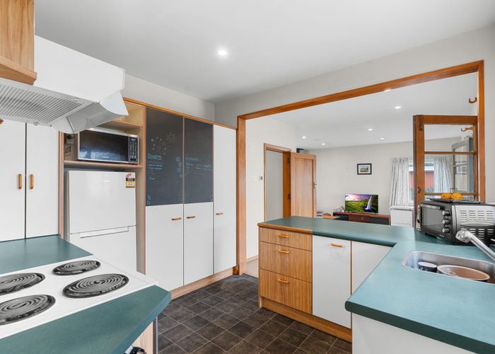  at 144 Yaldhurst Road, Sockburn, Christchurch