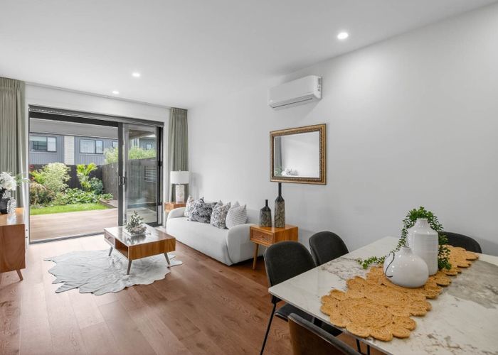  at 8 Sioux Road, Hobsonville, Waitakere City, Auckland