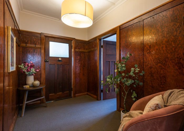  at 6 Friend Street, Karori, Wellington, Wellington