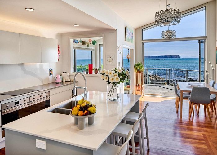  at 25 Sunset Parade, Plimmerton, Porirua
